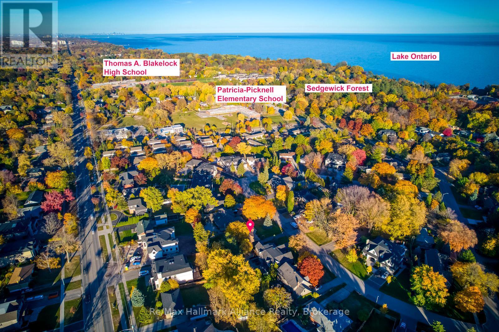 281 Savoy Crescent, Oakville (Sw Southwest), ON - Outdoor With View