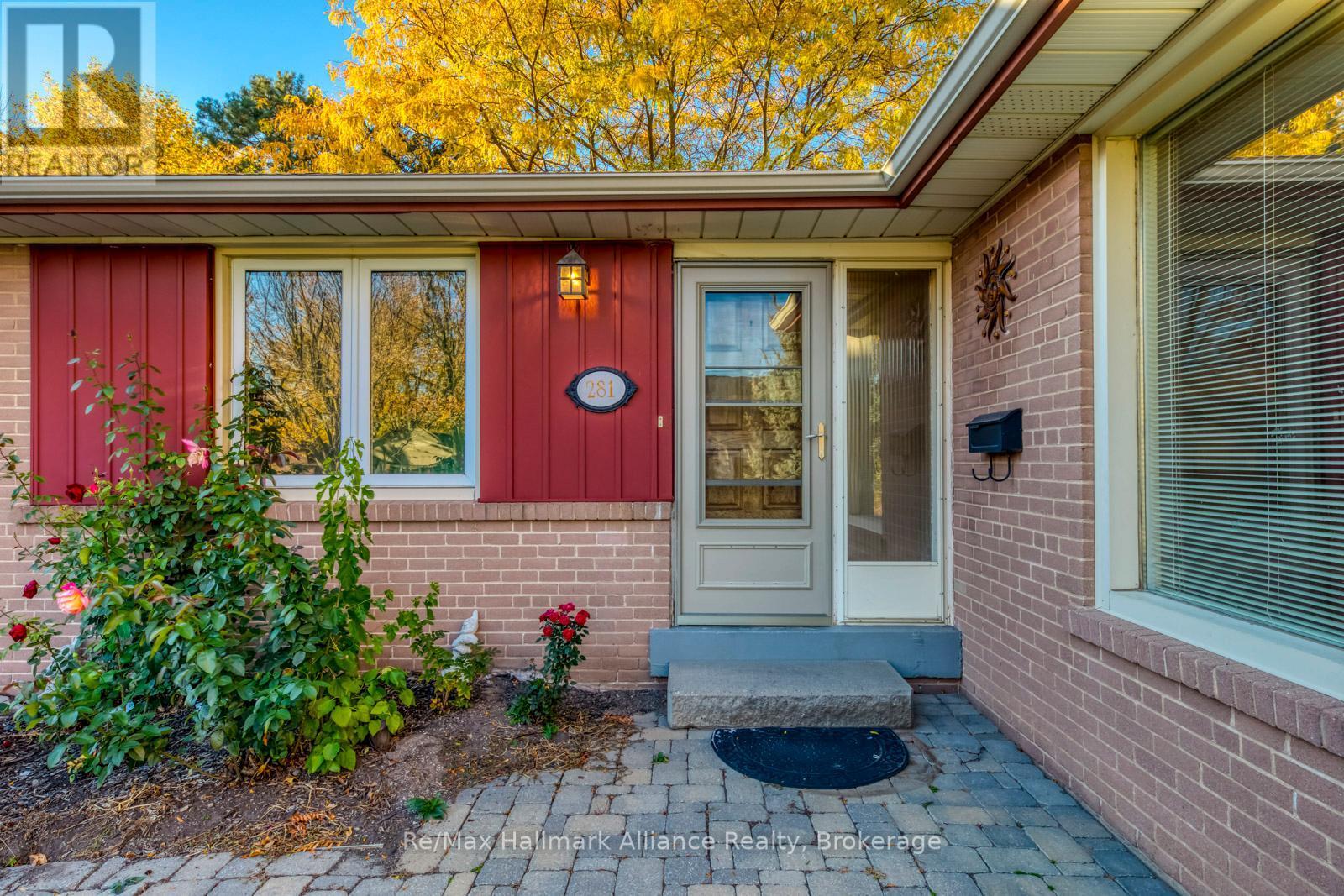 281 Savoy Crescent, Oakville (Sw Southwest), ON - Outdoor With Exterior