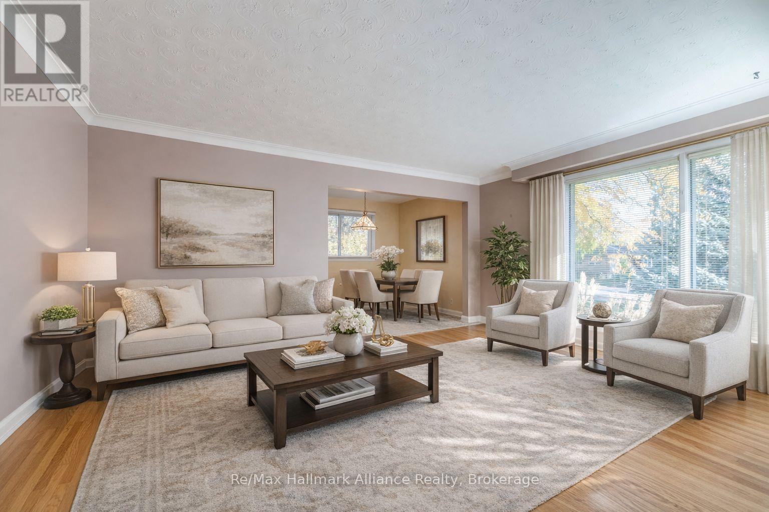 Living room(virtually staged) - 281 Savoy Crescent, Oakville (Sw Southwest), ON - Indoor Photo Showing Living Room