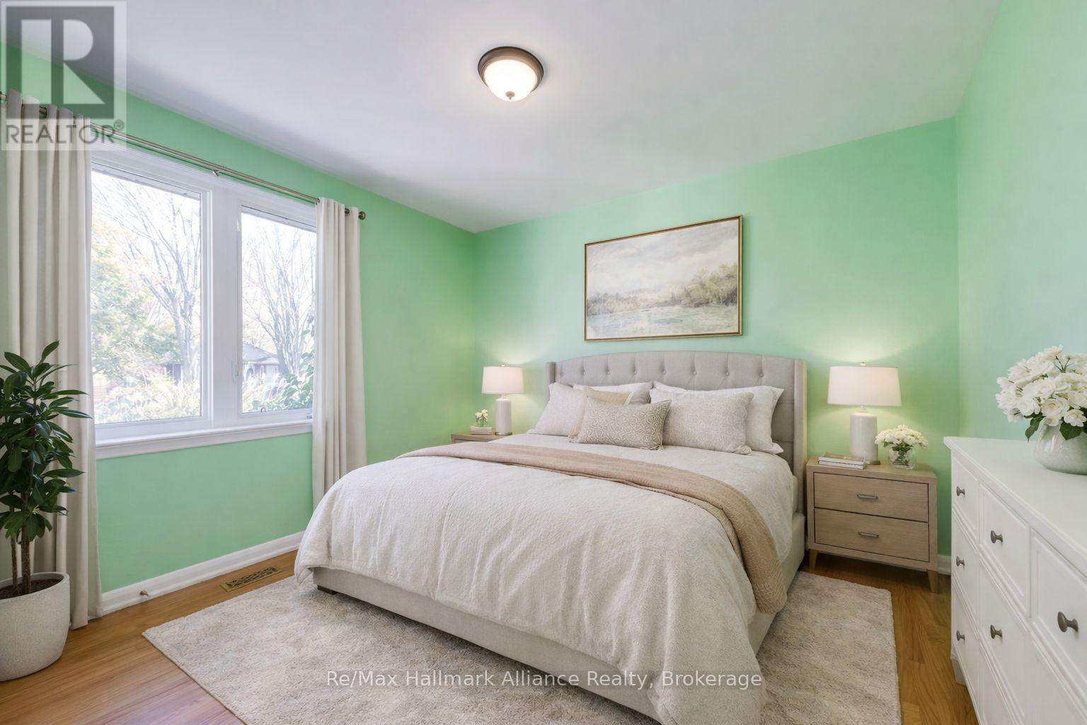 Bed room 1 (virtually staged) - 281 Savoy Crescent, Oakville (Sw Southwest), ON - Indoor Photo Showing Bedroom