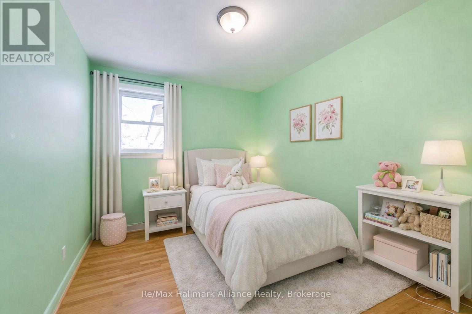 Bed room 3 (virtually staged) - 281 Savoy Crescent, Oakville (Sw Southwest), ON - Indoor Photo Showing Bedroom