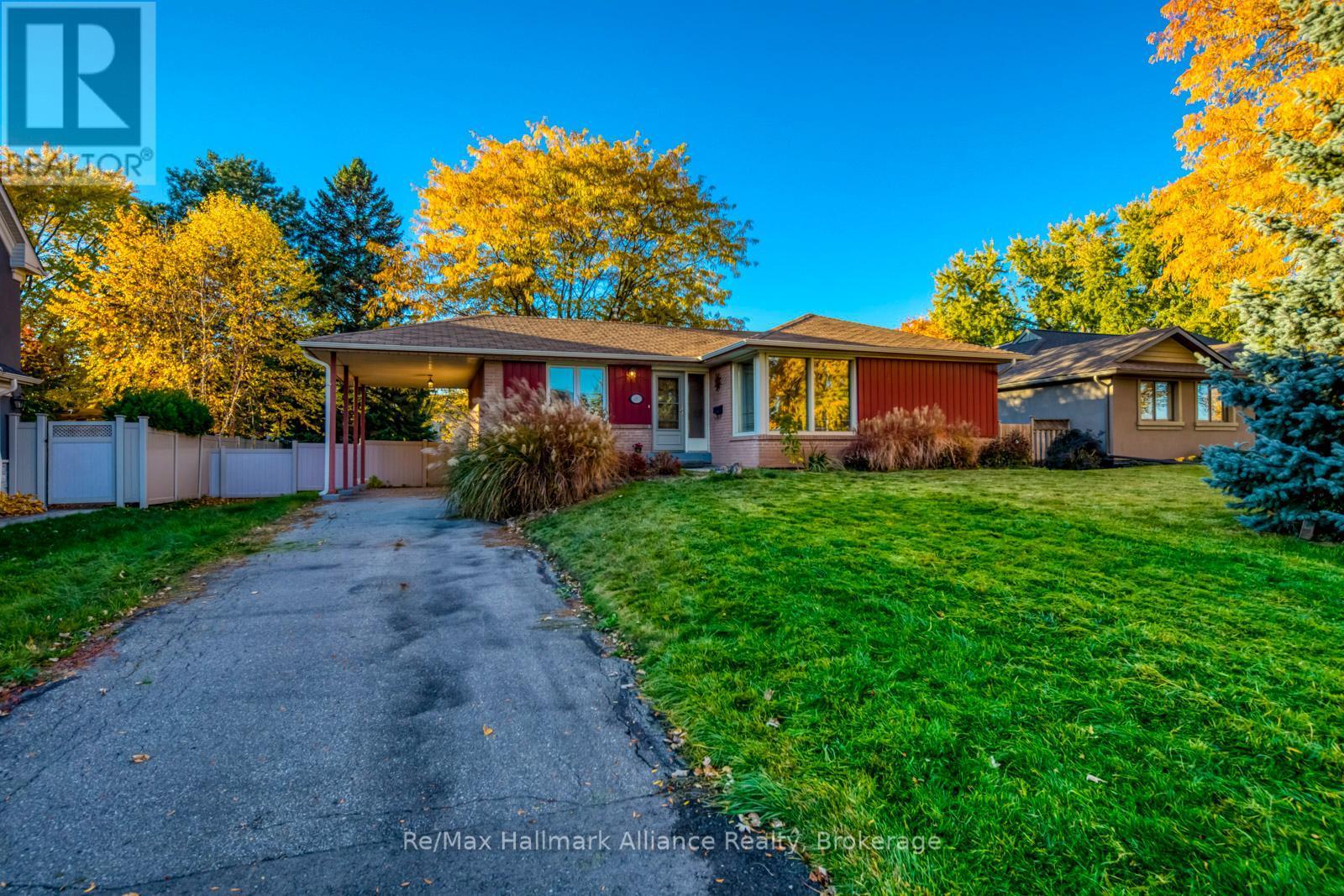 281 Savoy Crescent, Oakville (Sw Southwest), ON - Outdoor