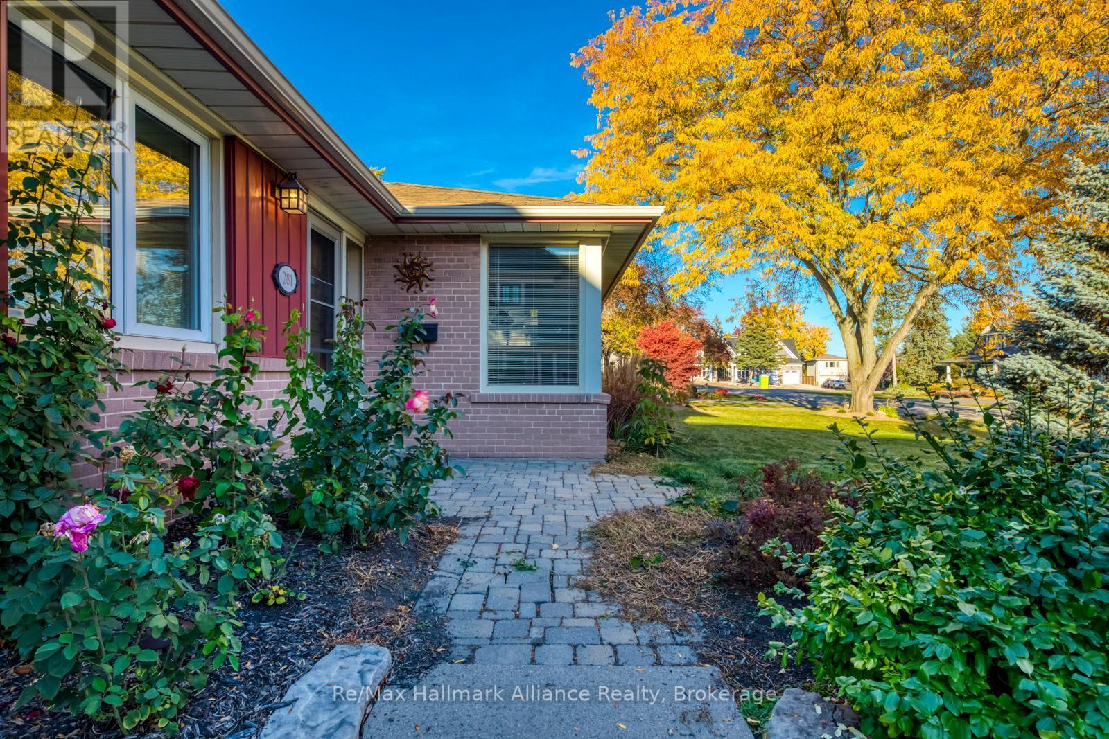 281 Savoy Crescent, Oakville (Sw Southwest), ON - Outdoor