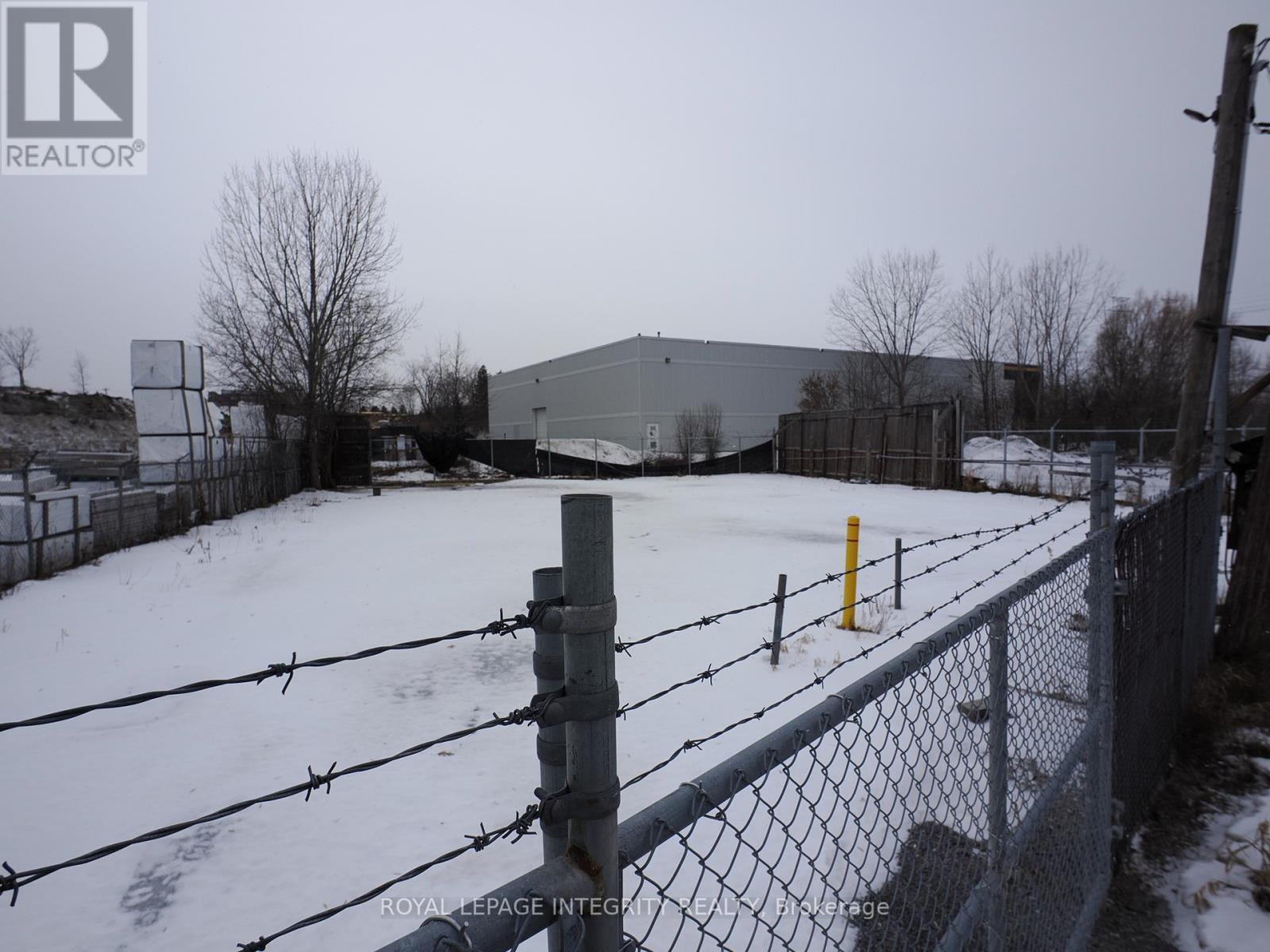 3170 Hawthorne Road, Ottawa, ON