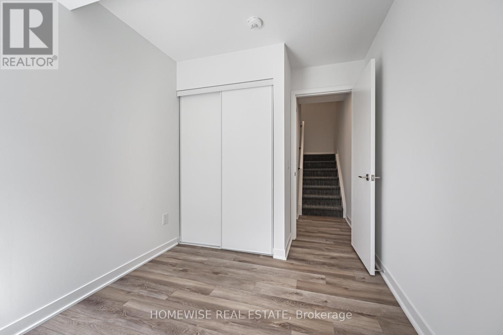 Th8 - 20 Ed Clark Gardens, Toronto, ON - Indoor Photo Showing Other Room