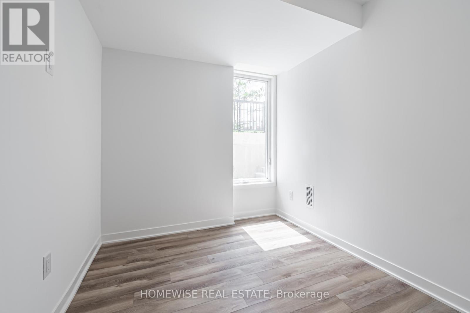 Th8 - 20 Ed Clark Gardens, Toronto, ON - Indoor Photo Showing Other Room