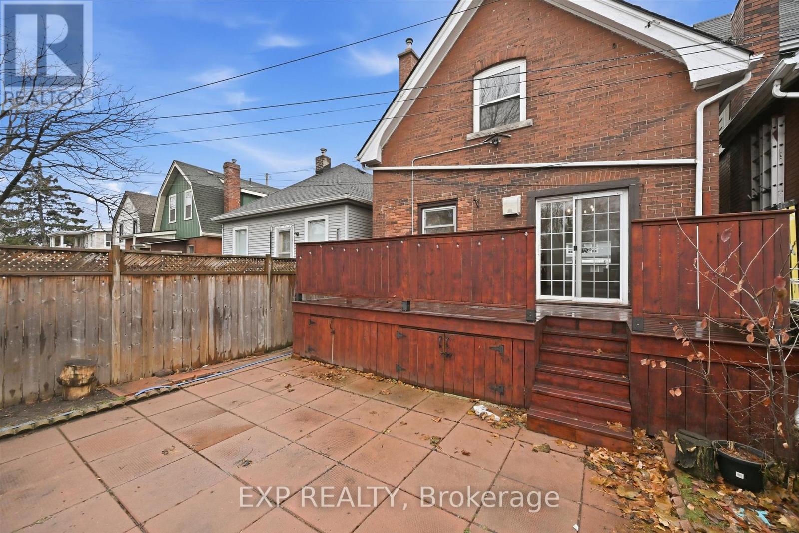 491 Dunsmure Road, Hamilton, ON - Outdoor