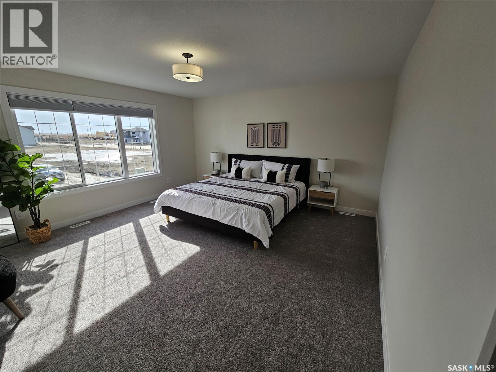 7 Vancouver Crescent, Pilot Butte, SK - Indoor Photo Showing Bedroom