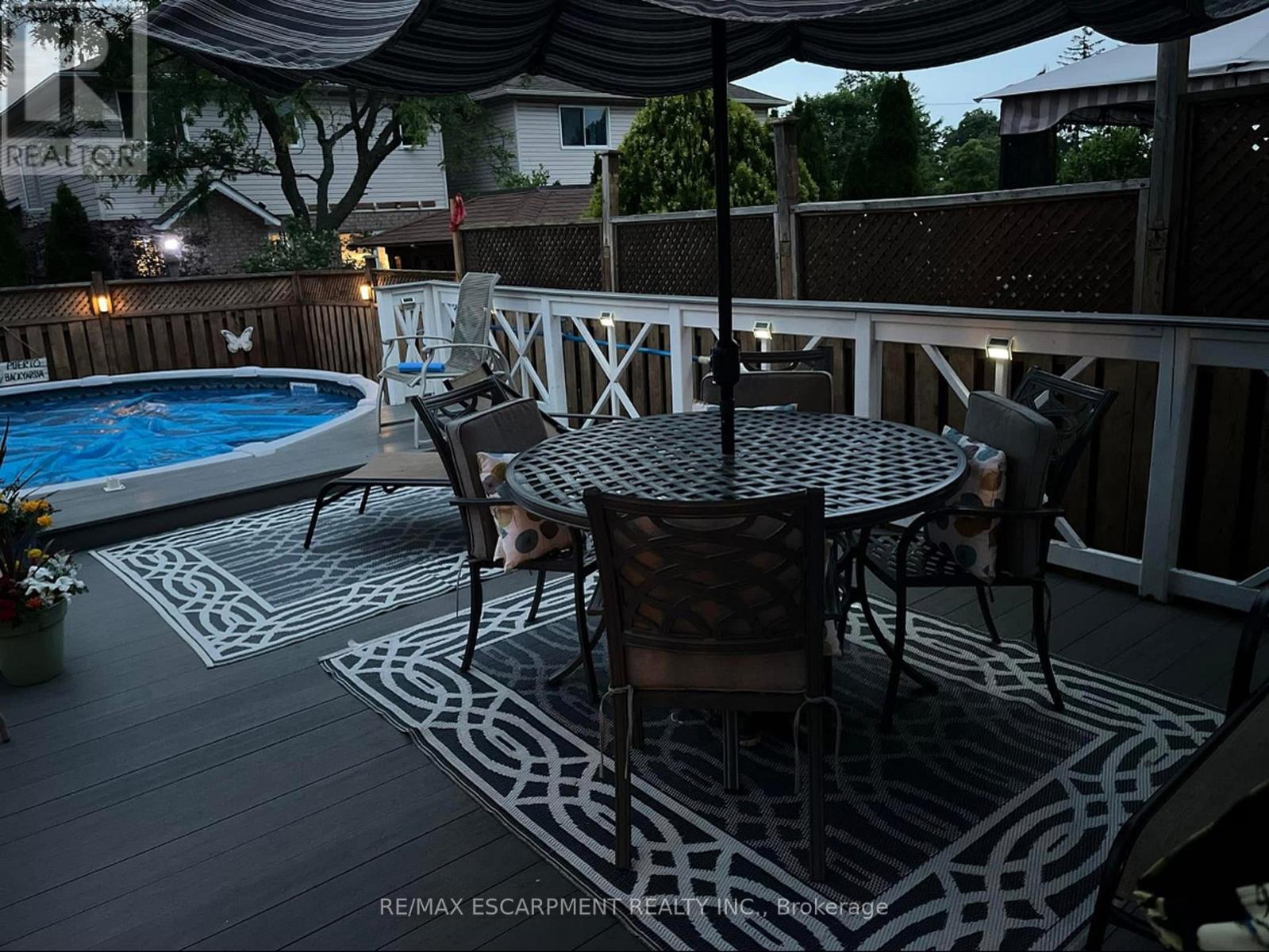 11 Jacqueline Boulevard, Hamilton, ON - Outdoor With Above Ground Pool With Exterior