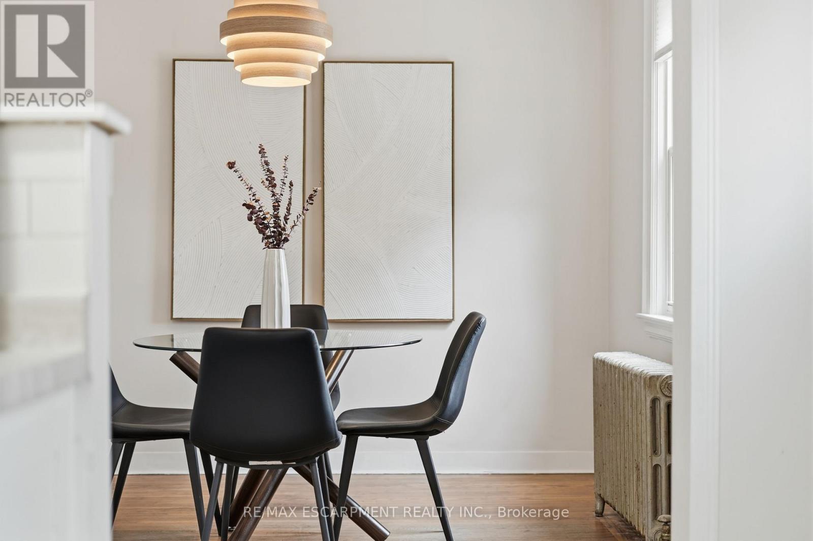 48 Weir Street N, Hamilton, ON - Indoor