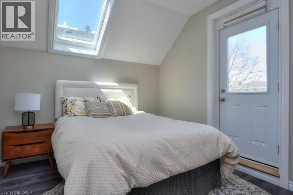 55 Chapel Street, Kitchener, ON - Indoor Photo Showing Bedroom