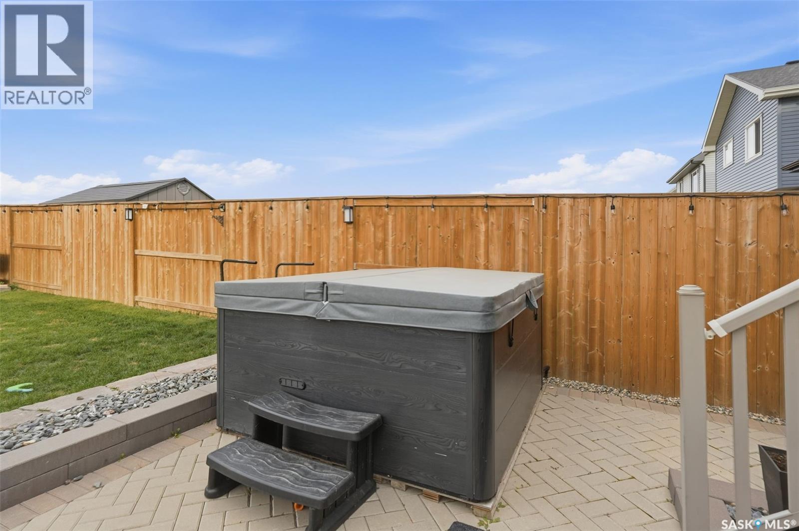 451 Mcfaull Crescent, Saskatoon, SK - Outdoor