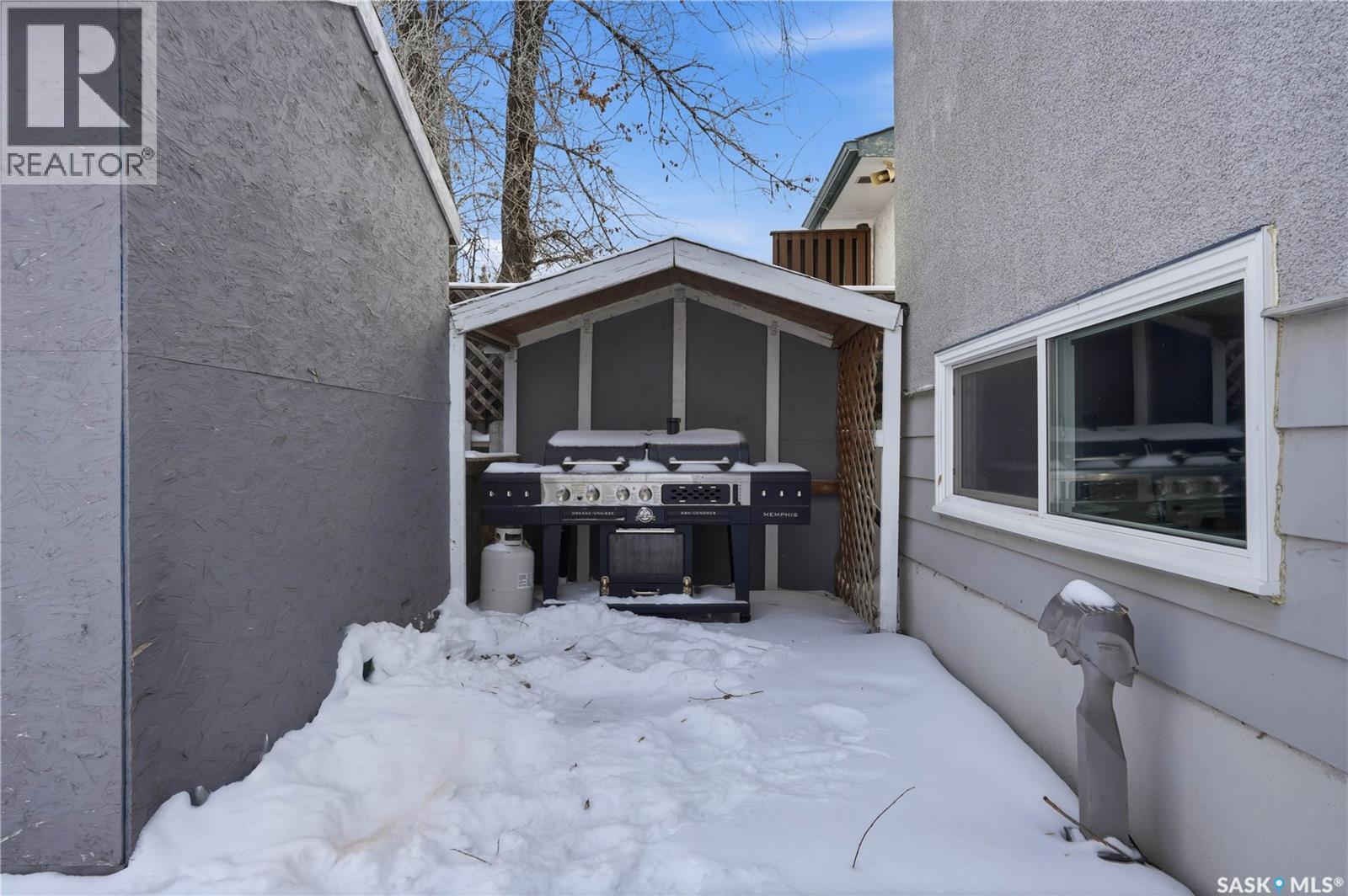 58 Straub Crescent, Regina, SK - Outdoor