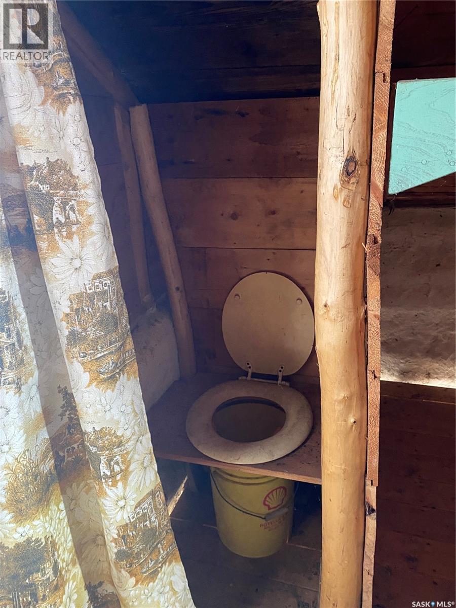 K B Acreage, Kellross Rm No. 247, SK - Indoor