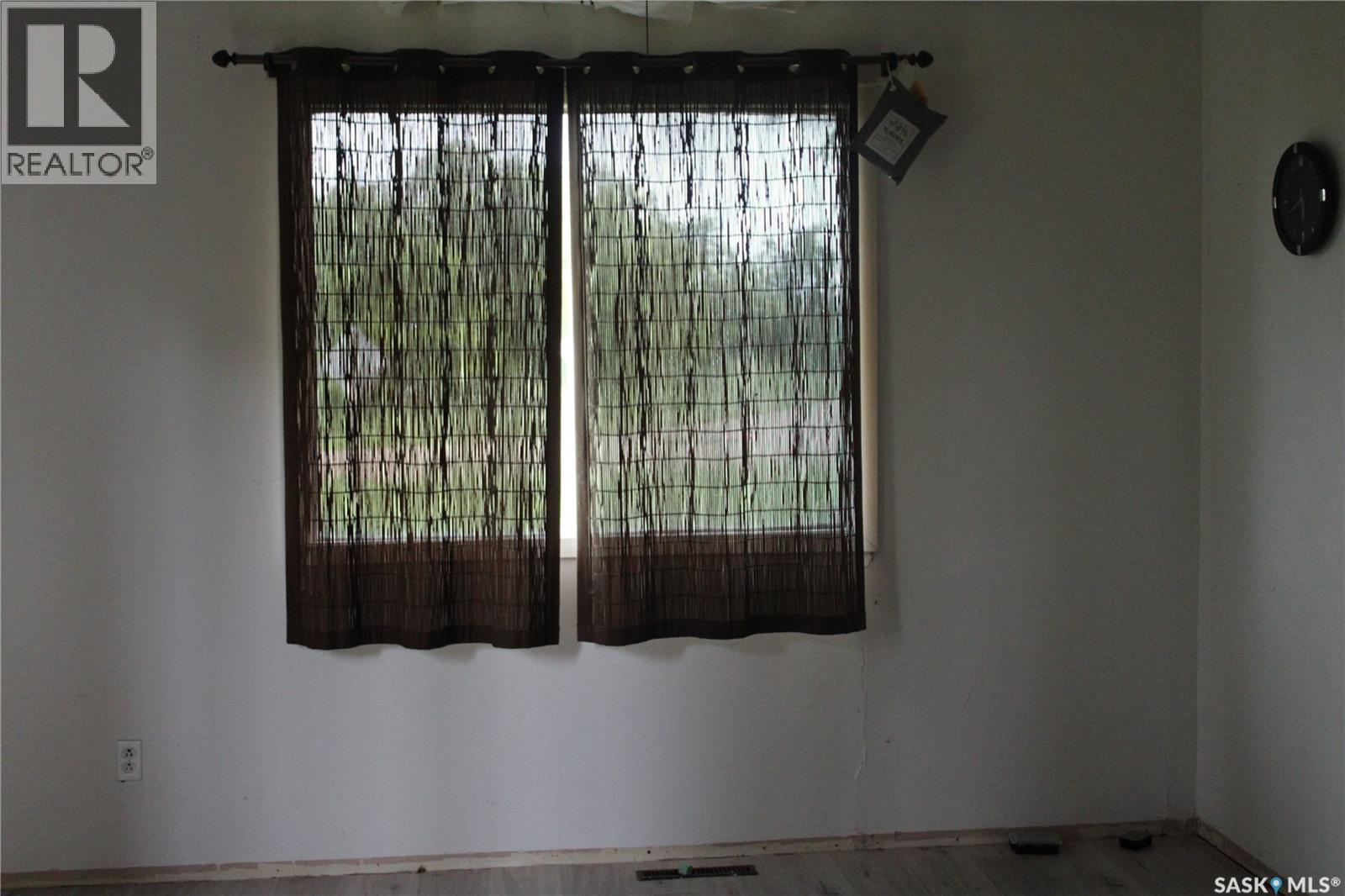 K B Acreage, Kellross Rm No. 247, SK - Indoor