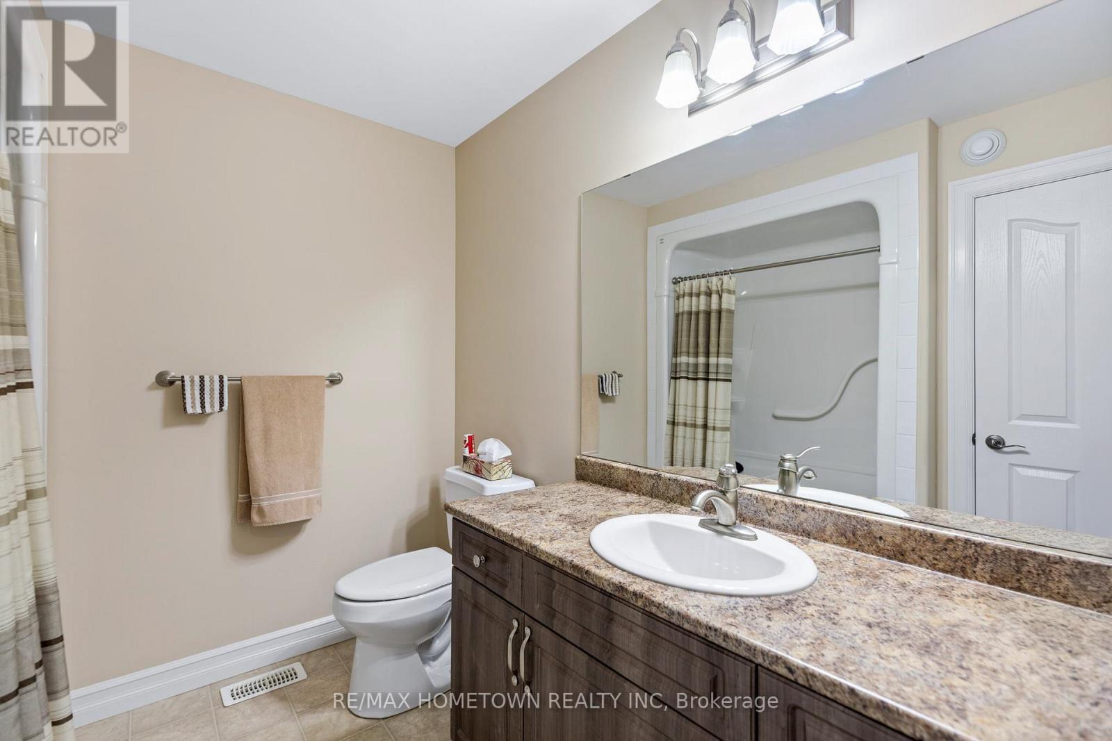 1124 Mcclure Crescent, Brockville, ON - Indoor Photo Showing Bathroom