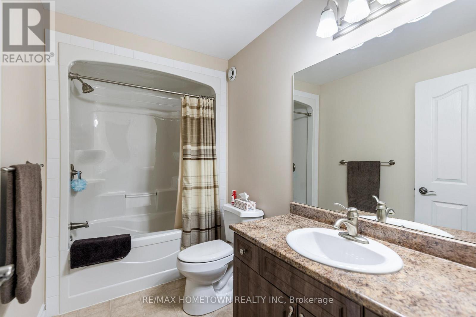 1124 Mcclure Crescent, Brockville, ON - Indoor Photo Showing Bathroom