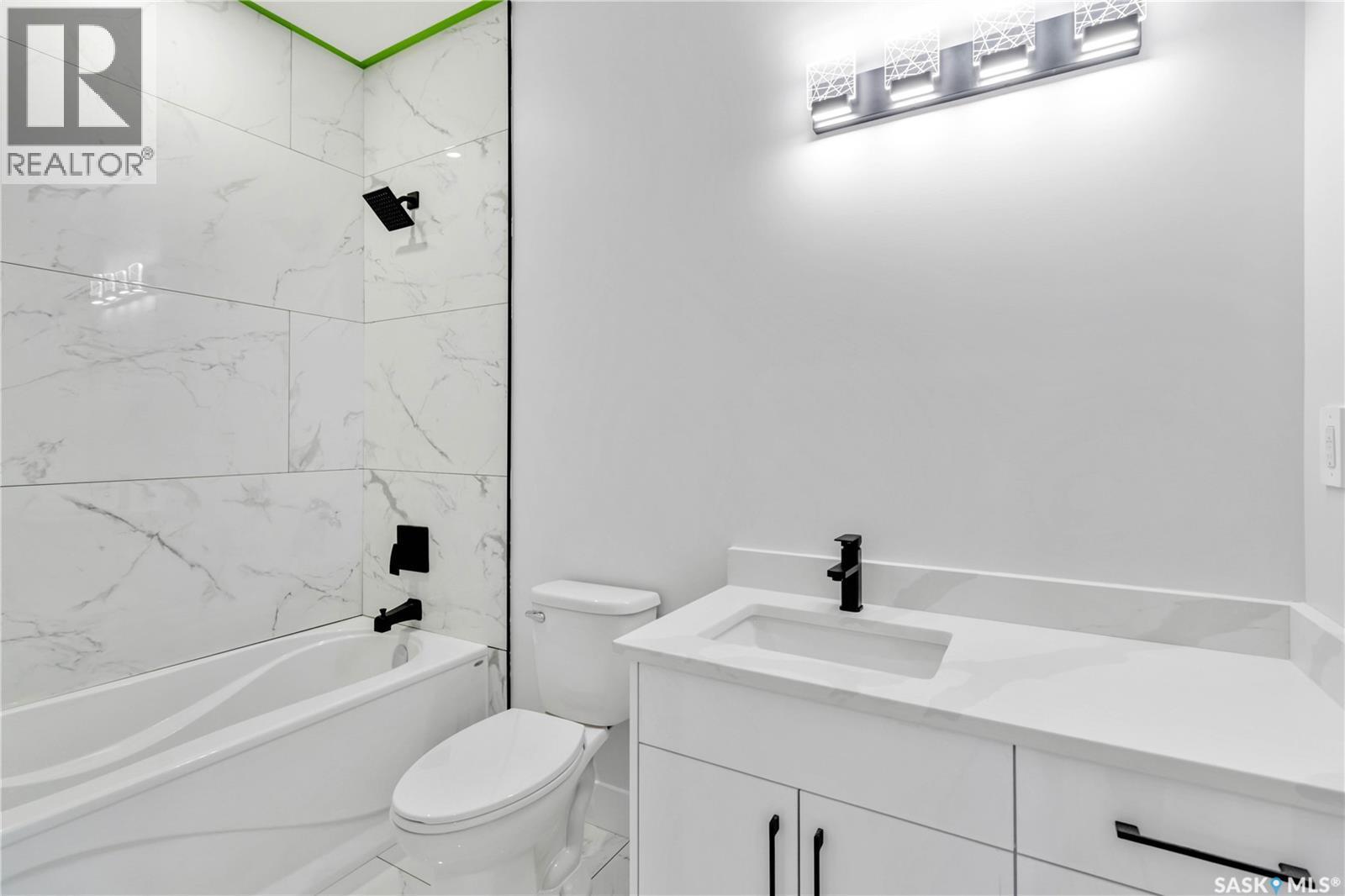 840 Ballesteros Crescent, Warman, SK - Indoor Photo Showing Bathroom