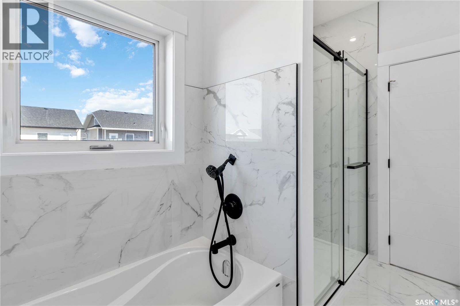 840 Ballesteros Crescent, Warman, SK - Indoor