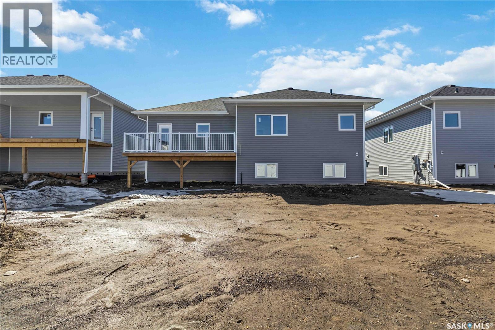 840 Ballesteros Crescent, Warman, SK - Outdoor