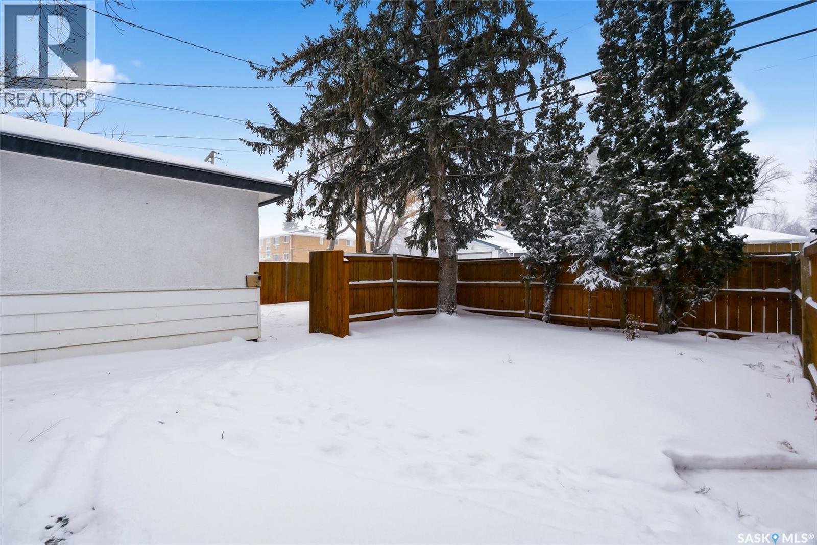 732 Empress Street, Regina, SK - Outdoor