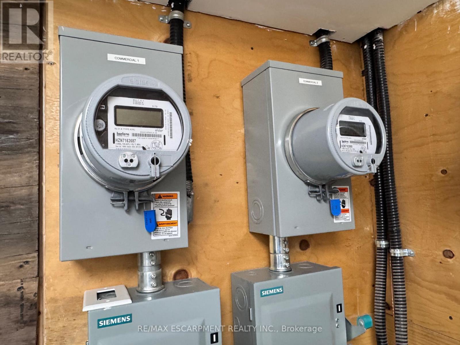 1068 Barton Street E, Hamilton, ON