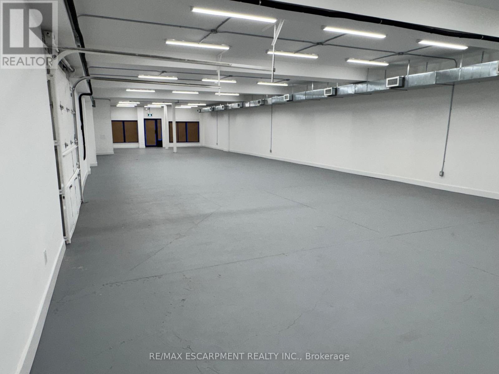 1068 Barton Street E, Hamilton, ON