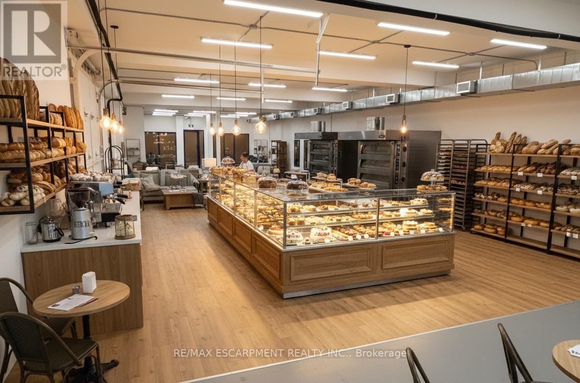 Virtually Staged - 1068 Barton Street E, Hamilton, ON