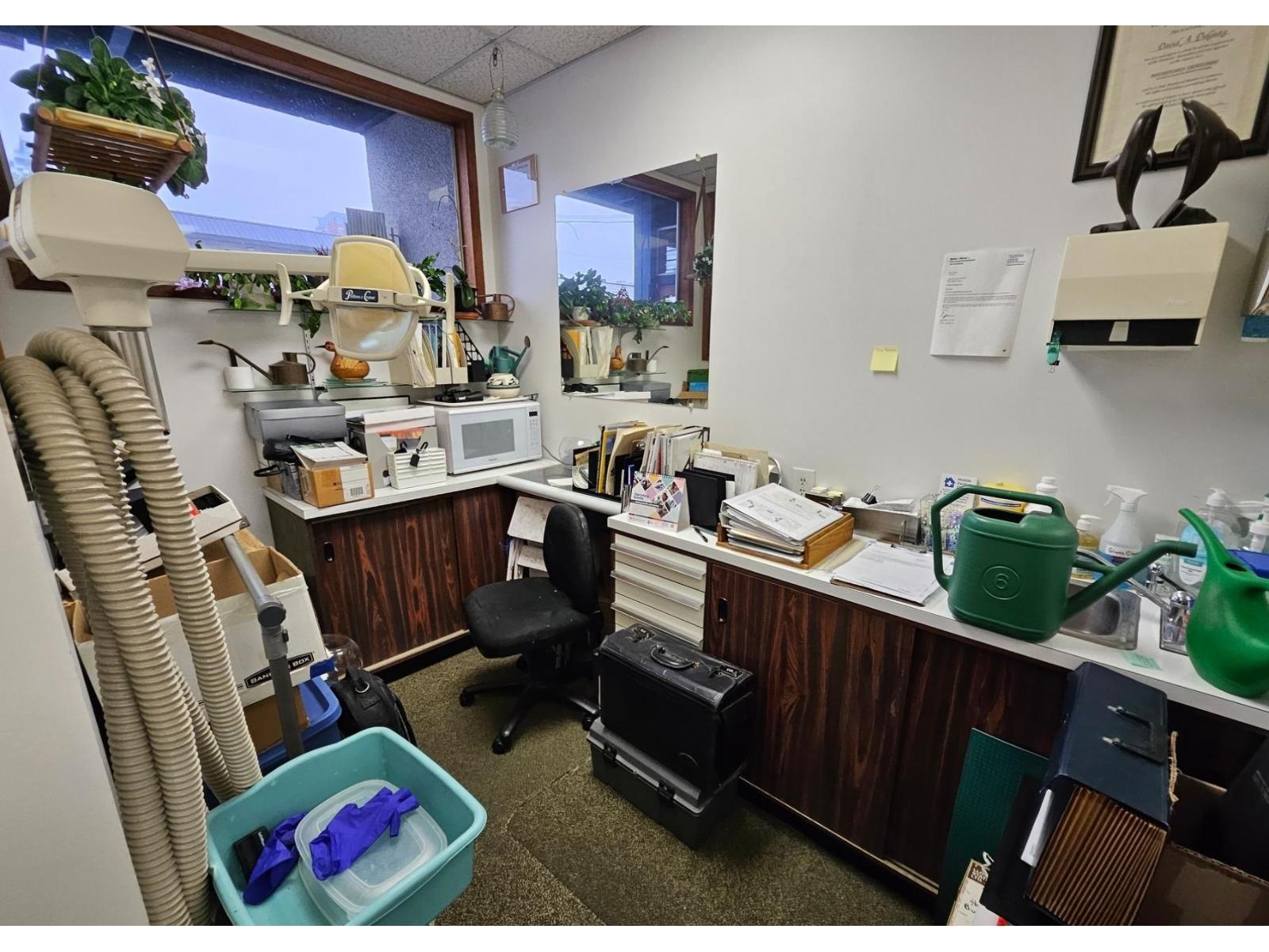 15168 Roper Avenue, White Rock, BC