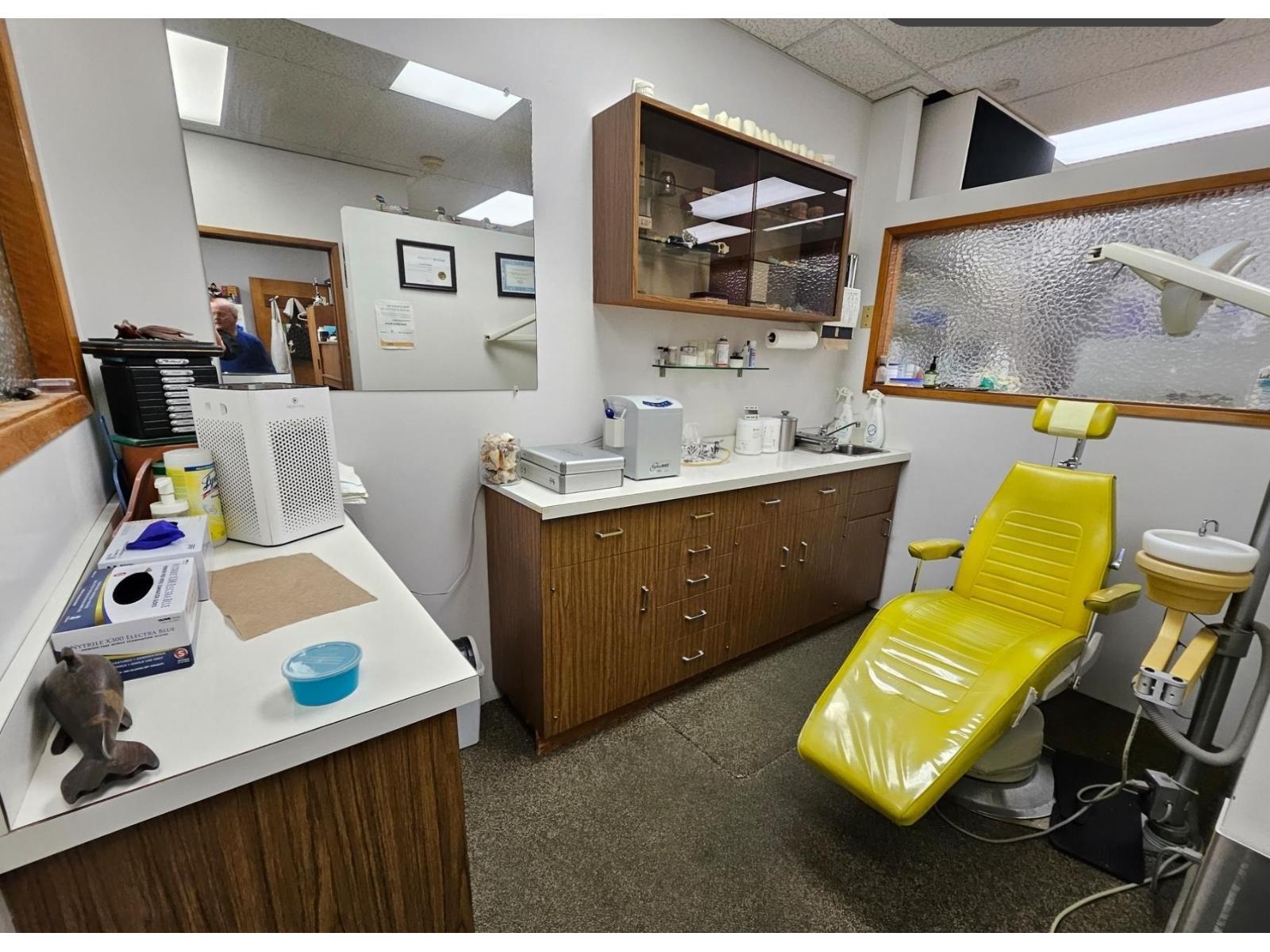 15168 Roper Avenue, White Rock, BC