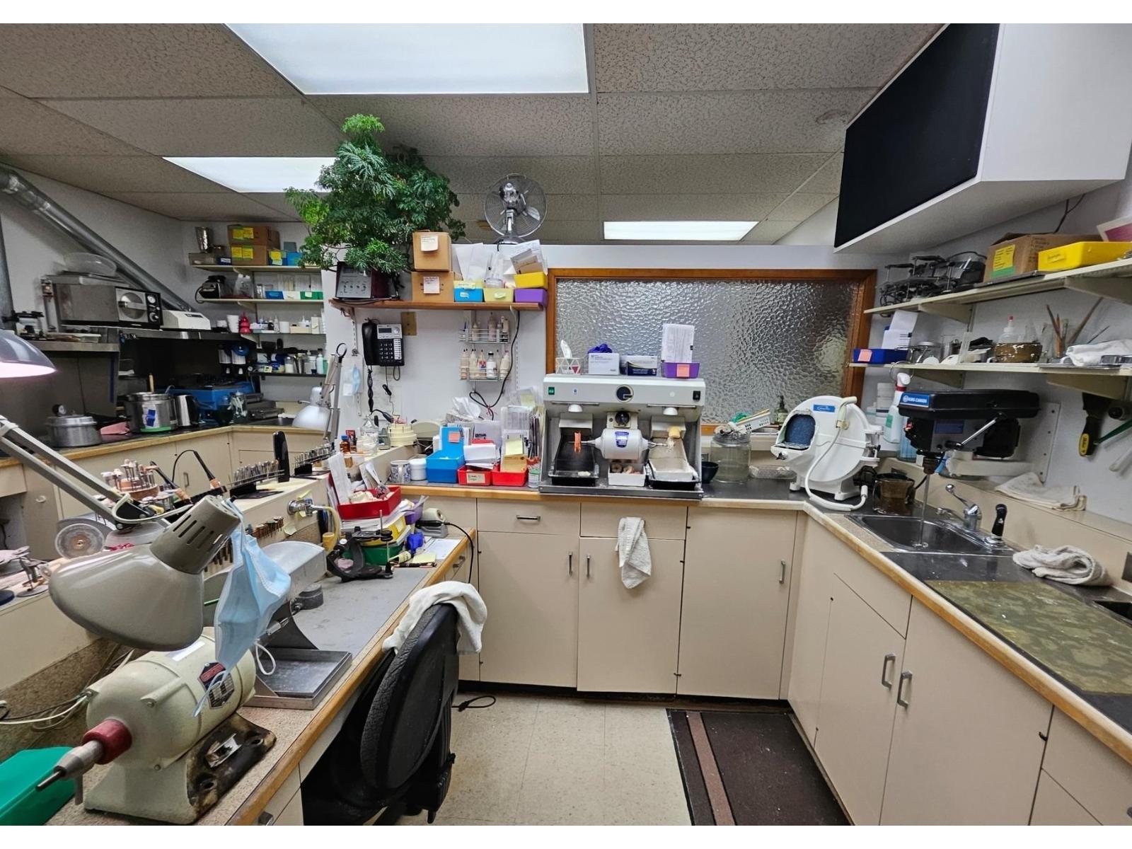 15168 Roper Avenue, White Rock, BC