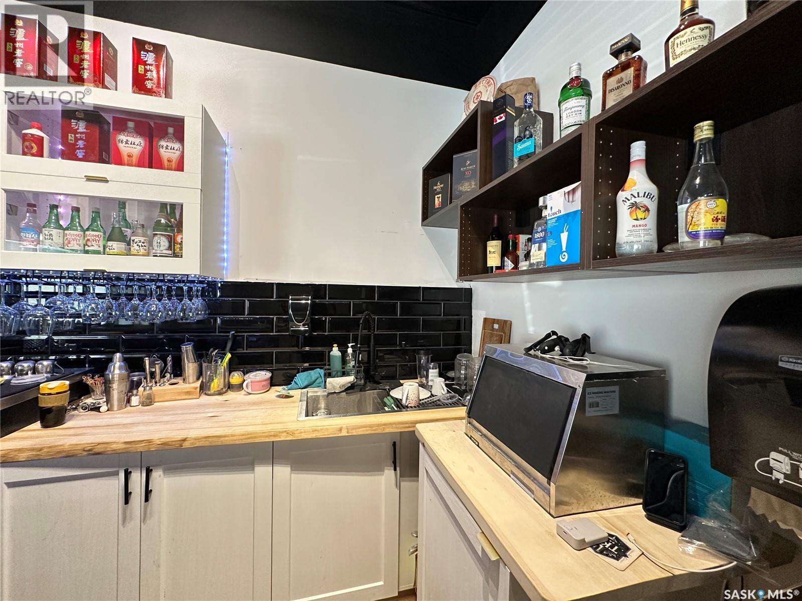 208 H Avenue N, Saskatoon, SK