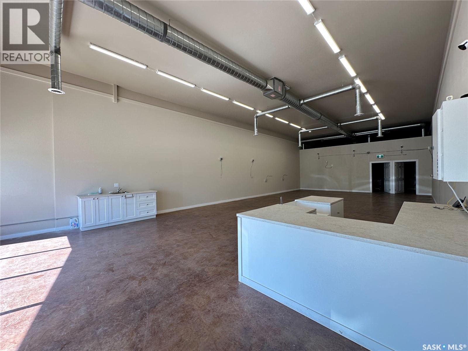 5 403 Main Street, Aberdeen, SK