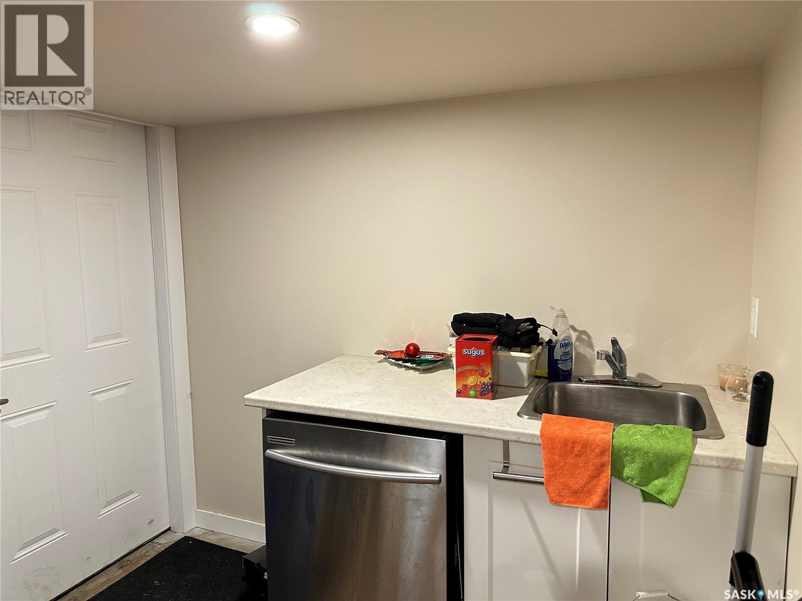 5 403 Main Street, Aberdeen, SK