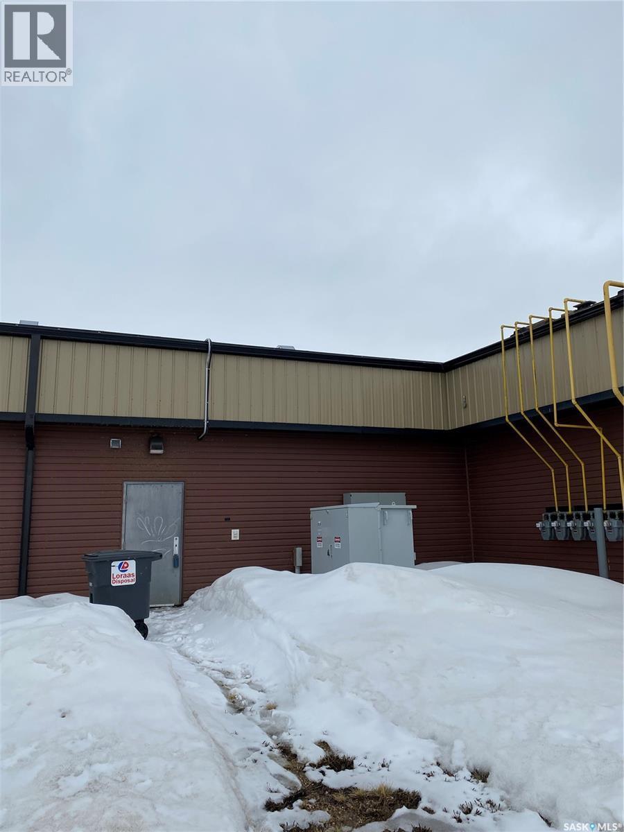 5 403 Main Street, Aberdeen, SK