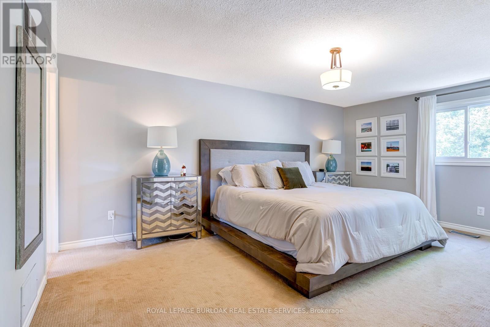1807 Heather Hills Drive, Burlington, ON - Indoor Photo Showing Bedroom