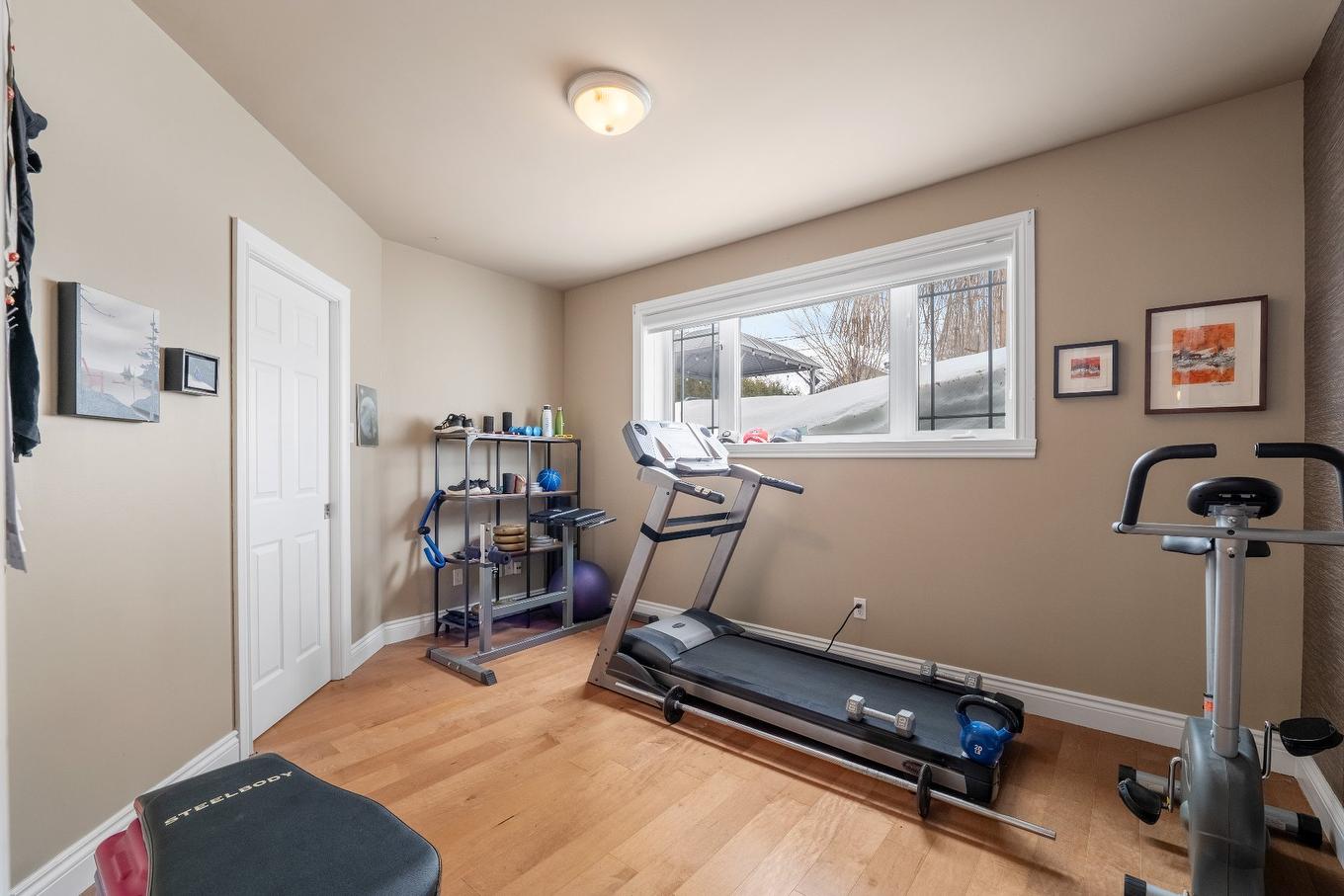Chambre à coucher - 63 Rue Granger, Saint-Philippe, QC - Indoor Photo Showing Gym Room