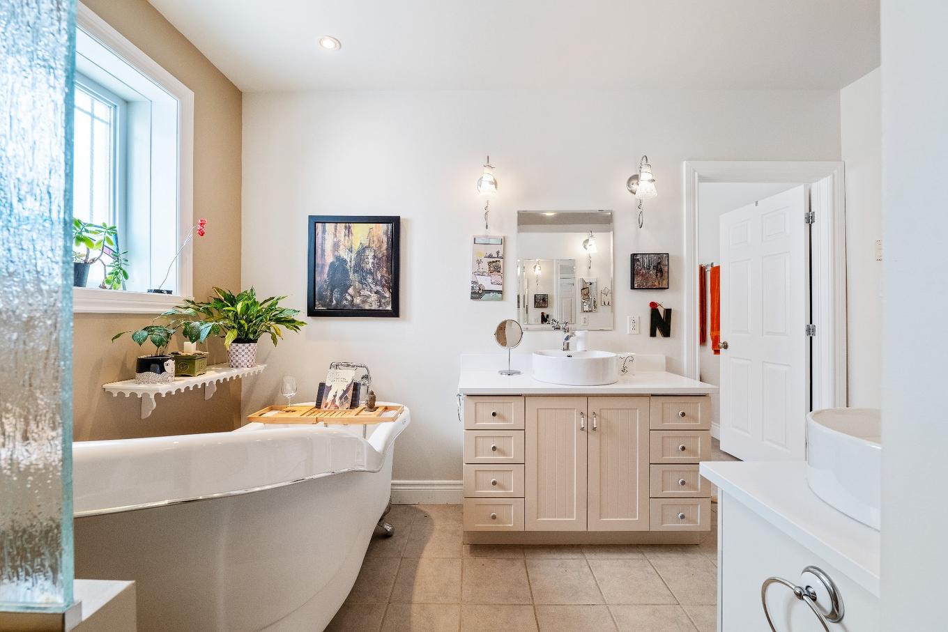 Salle de bains - 63 Rue Granger, Saint-Philippe, QC - Indoor Photo Showing Bathroom