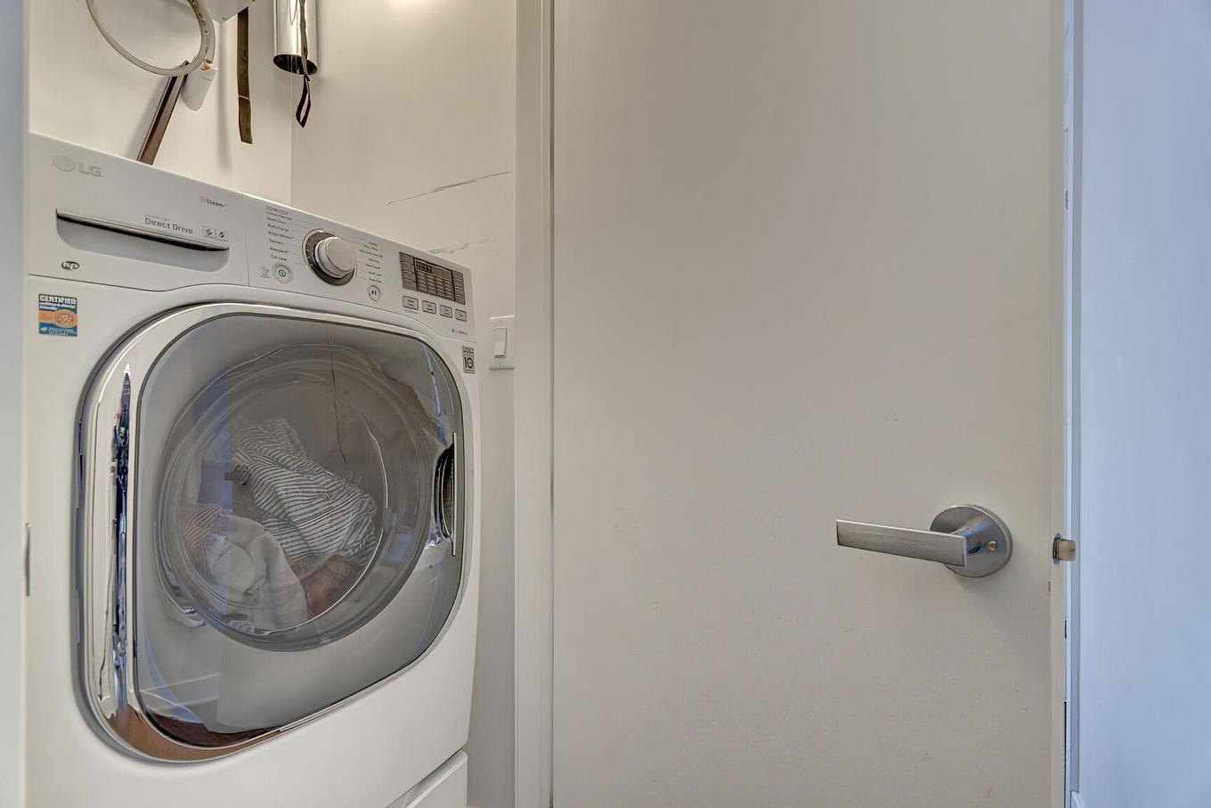 Laundry room - 1812-2000 Boul. René-Lévesque O., Montréal (Ville-Marie), QC - Indoor Photo Showing Laundry Room