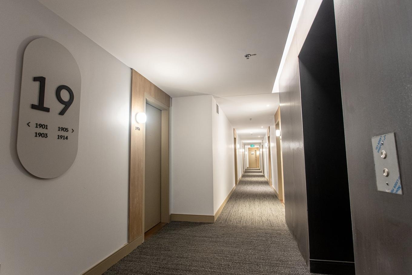 Ascenseur - 1910-2320 Rue Tupper, Montréal (Ville-Marie), QC - Indoor Photo Showing Other Room