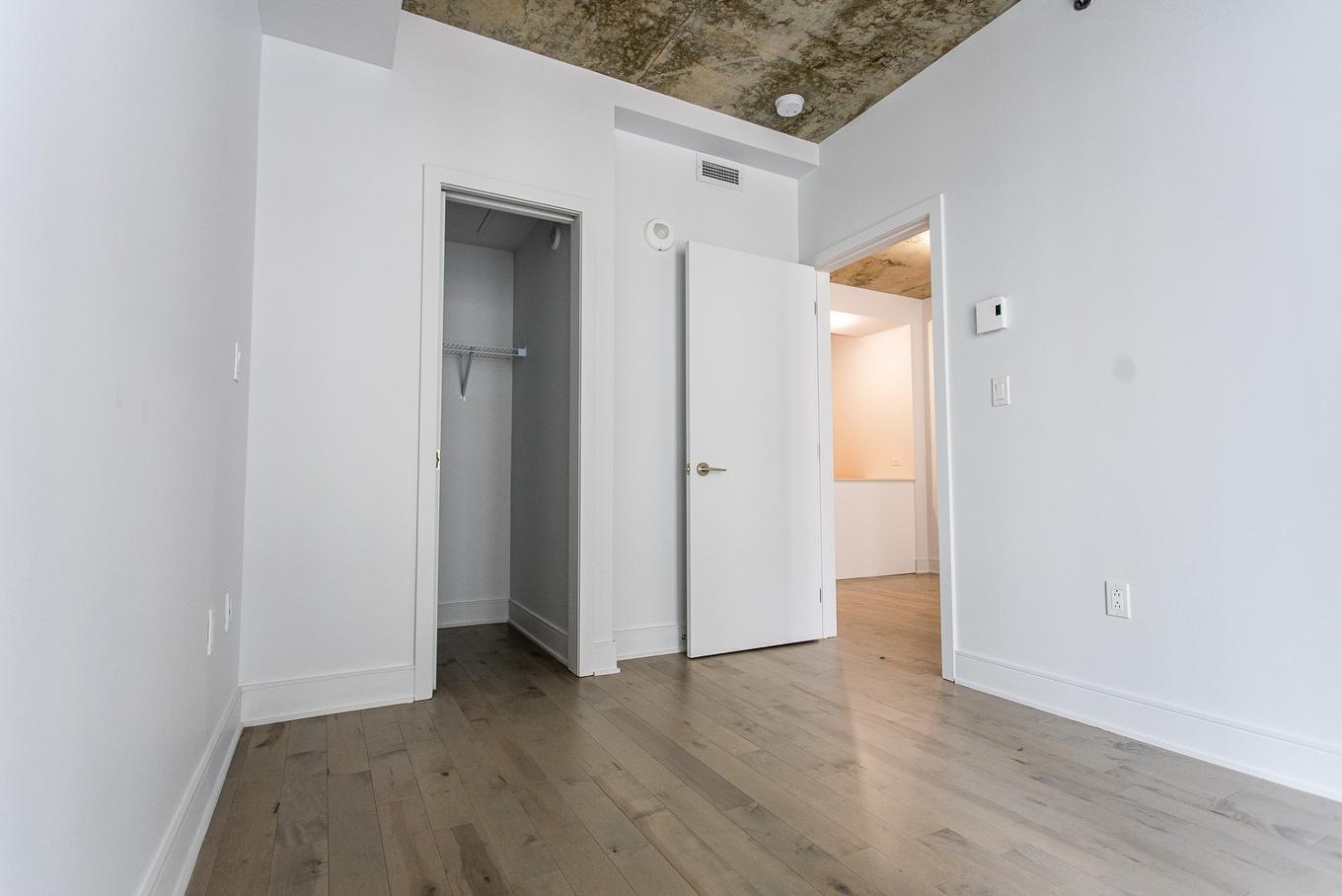 Chambre à coucher - 1910-2320 Rue Tupper, Montréal (Ville-Marie), QC - Indoor Photo Showing Other Room