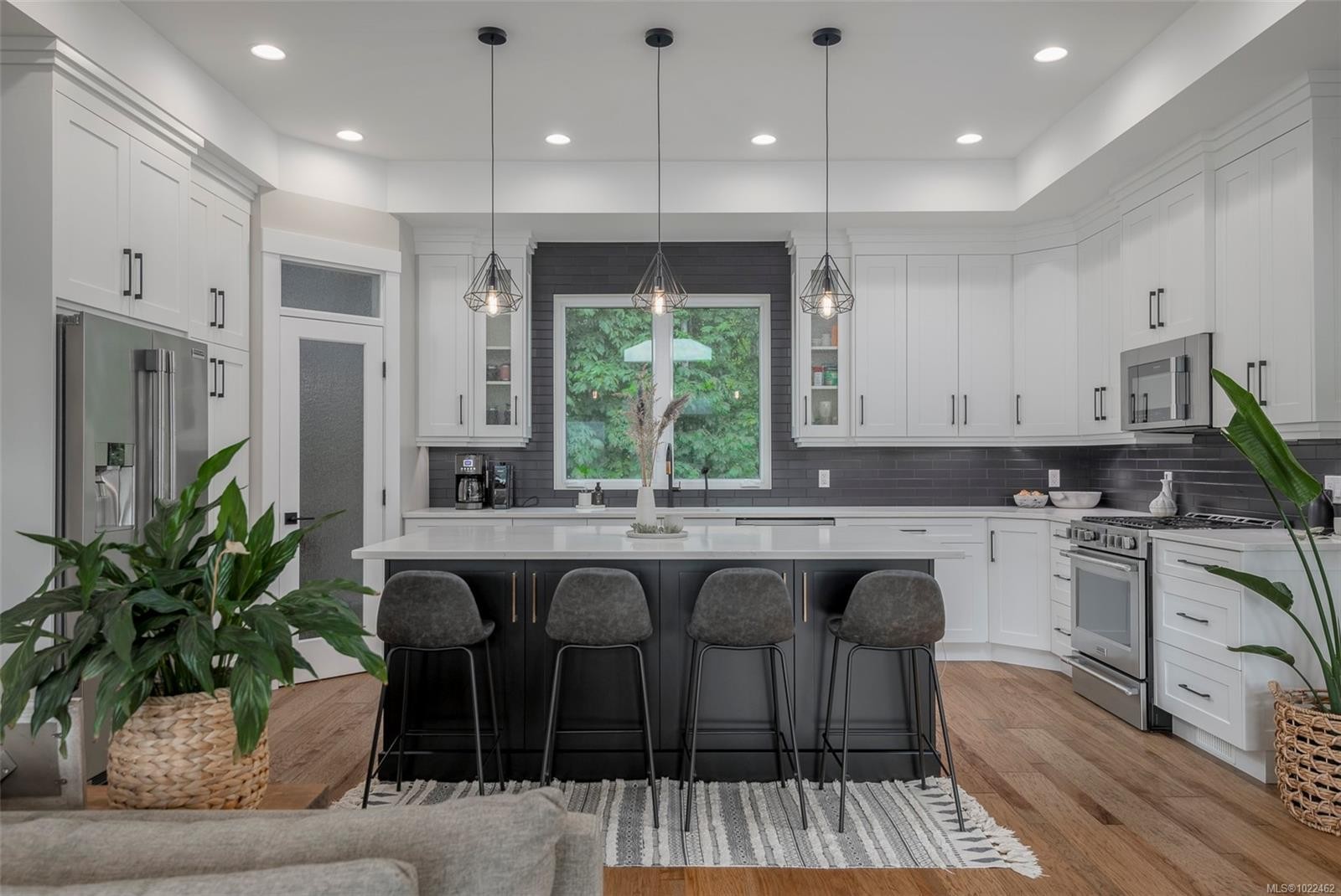 10407 Marina Vista Dr, Port Alberni, BC