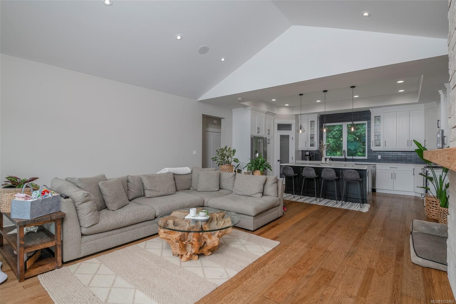 10407 Marina Vista Dr, Port Alberni, BC