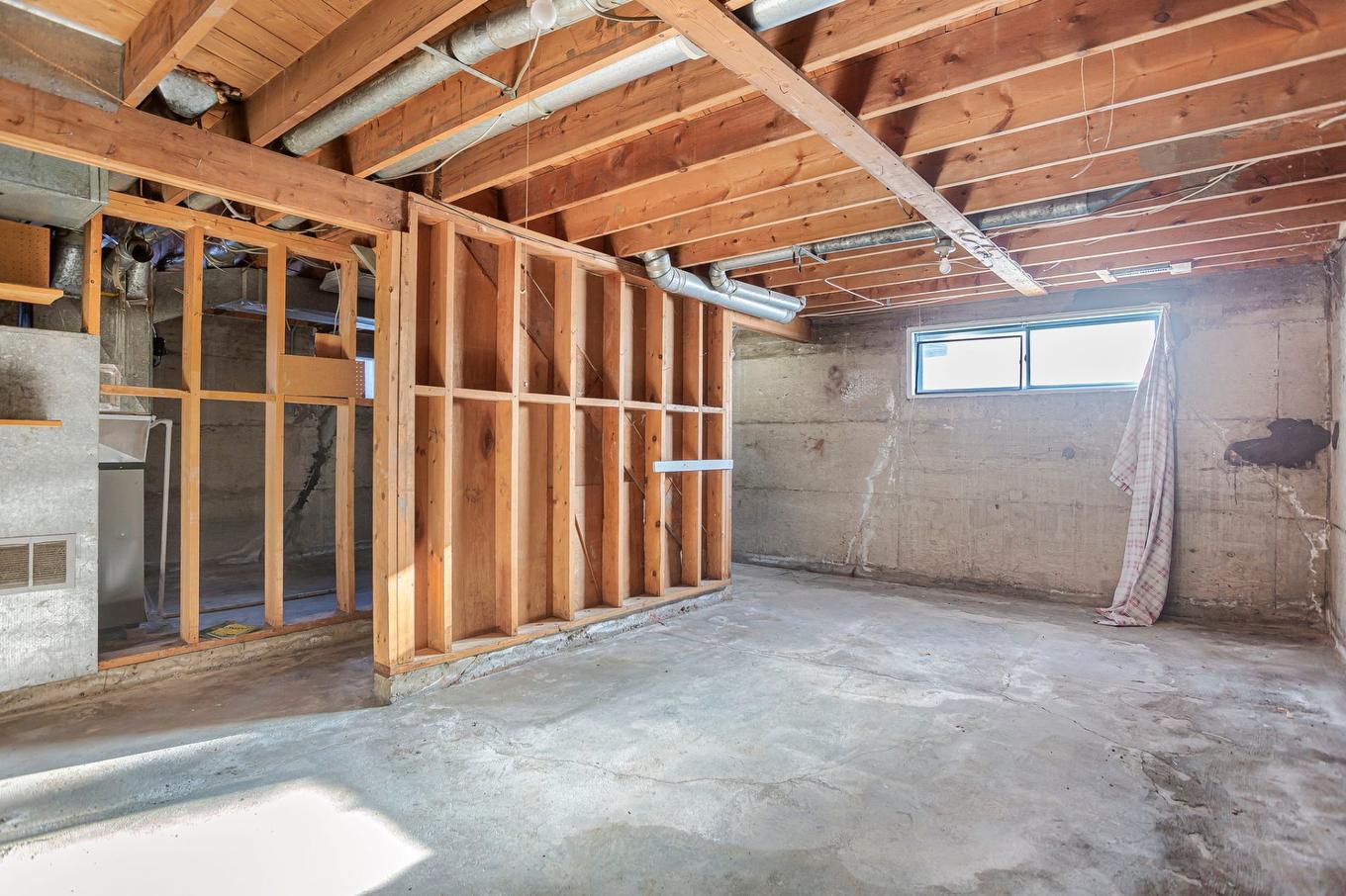 Sous-sol - 12795 Av. Veuillot, Montréal (Montréal-Nord), QC - Indoor Photo Showing Basement