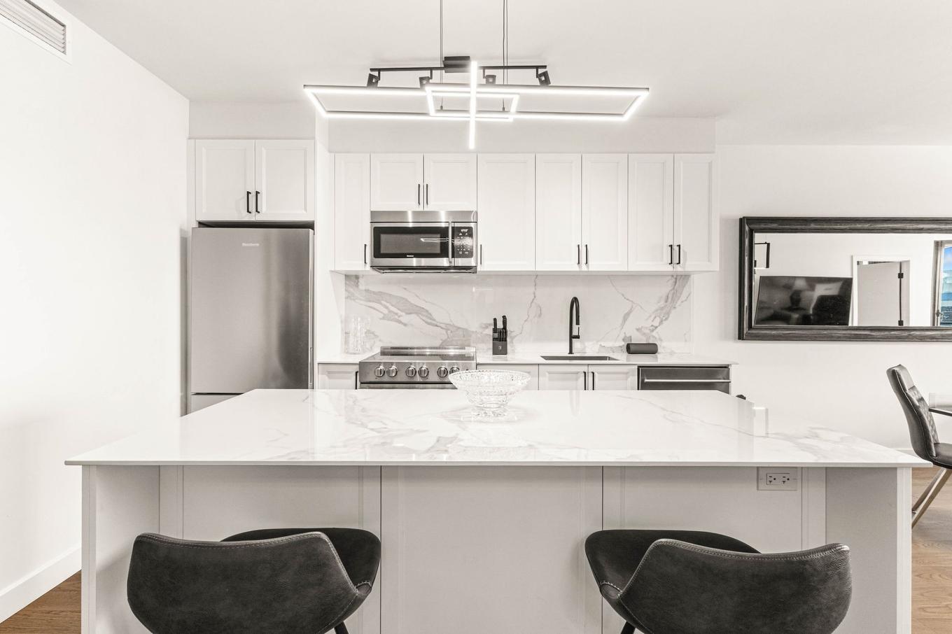 Cuisine - 604-1000 Rue Levert, Montréal (Verdun/Île-Des-Soeurs), QC - Indoor Photo Showing Kitchen With Upgraded Kitchen