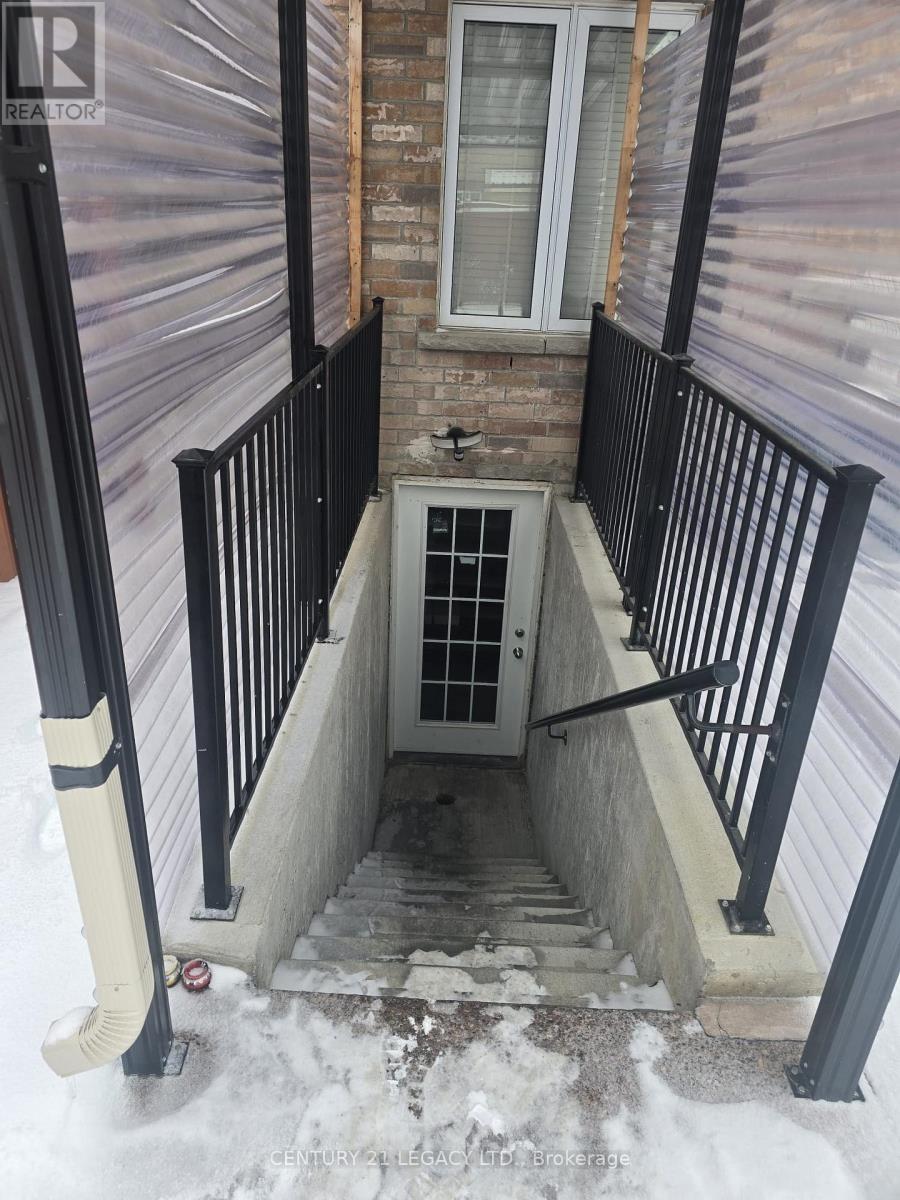 7205 Saint Barbara Boulevard, Mississauga, ON - Outdoor With Exterior