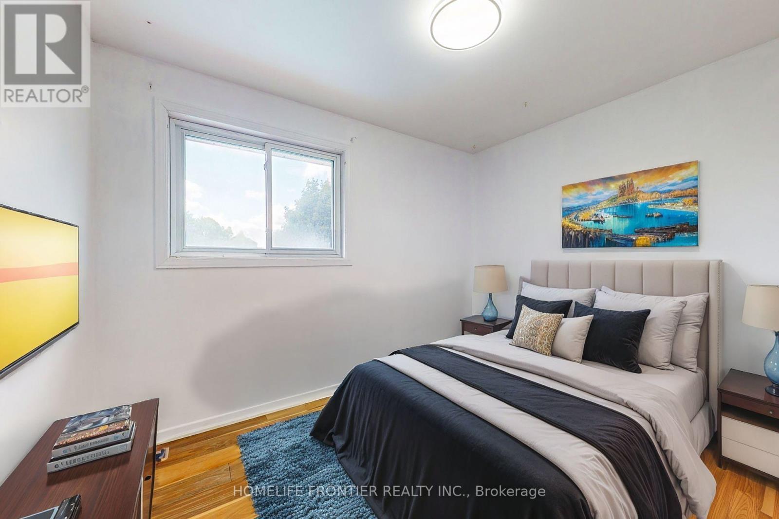267 Grove Street E, Barrie, ON - Indoor Photo Showing Bedroom