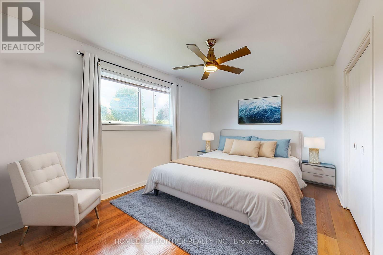 267 Grove Street E, Barrie, ON - Indoor Photo Showing Bedroom