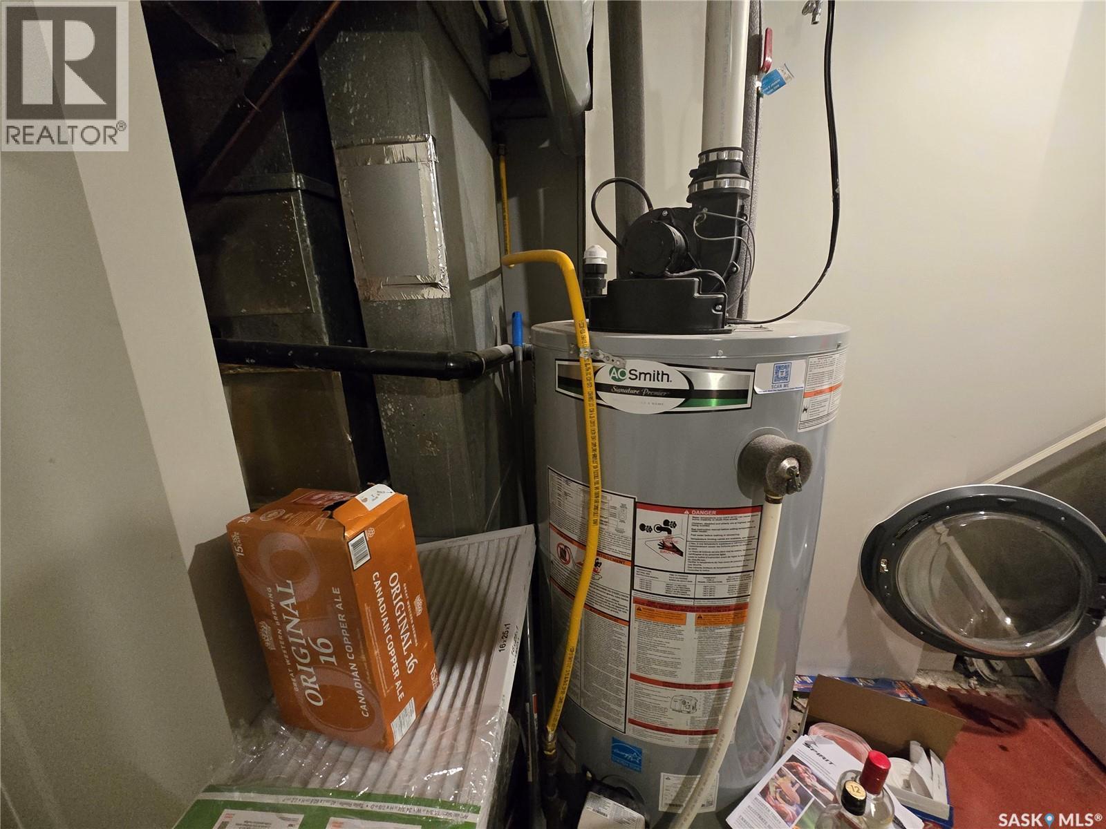 210 Western Crescent, Saskatoon, SK - Indoor Photo Showing Basement