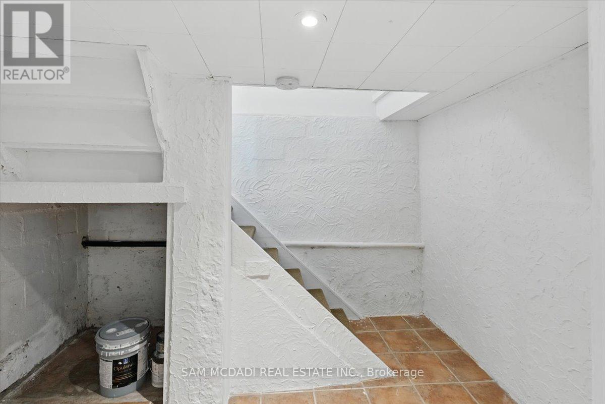 62 Maple Avenue S, Mississauga, ON - Indoor Photo Showing Other Room